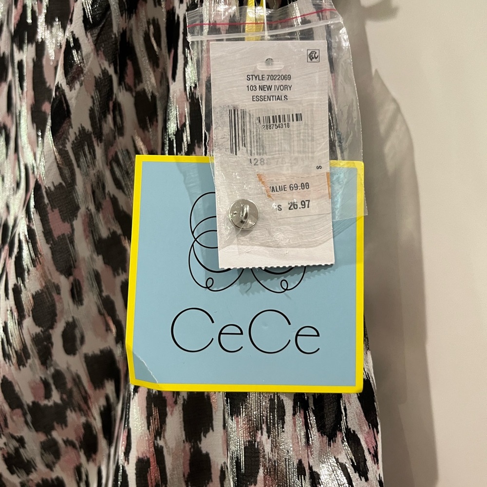 NWT CeCe Women's Animal Print Ruffle Blouse Black and Pink SZ S - Picture 3 of 7